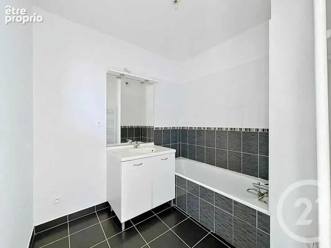 Appartement 4 pièces 74 m² à vendre à Feyzin (69320) - photo 10