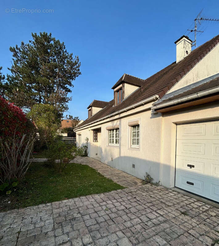 Maison à OSNY
