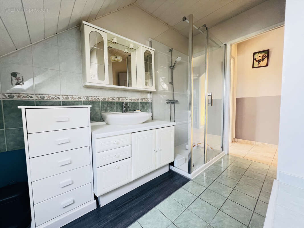 Appartement à AUNAY-SOUS-AUNEAU