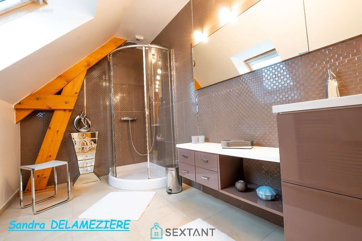 Maison à FLIXECOURT