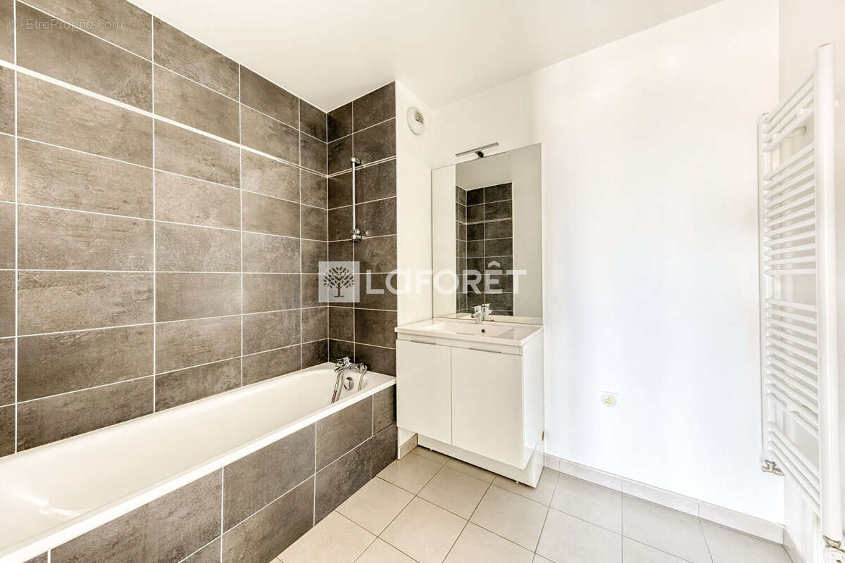 Appartement à PONTAULT-COMBAULT