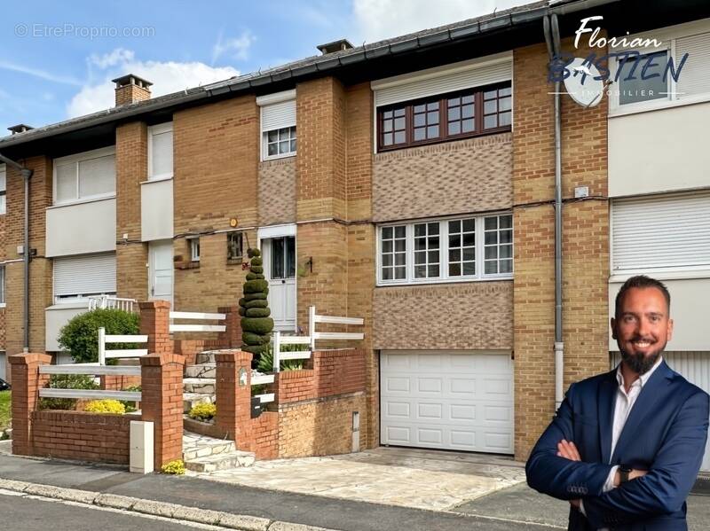 Maison à DOUCHY-LES-MINES
