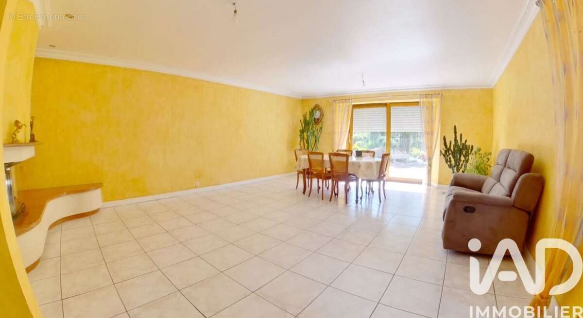 Photo 8 - Maison à BONCHAMP-LES-LAVAL