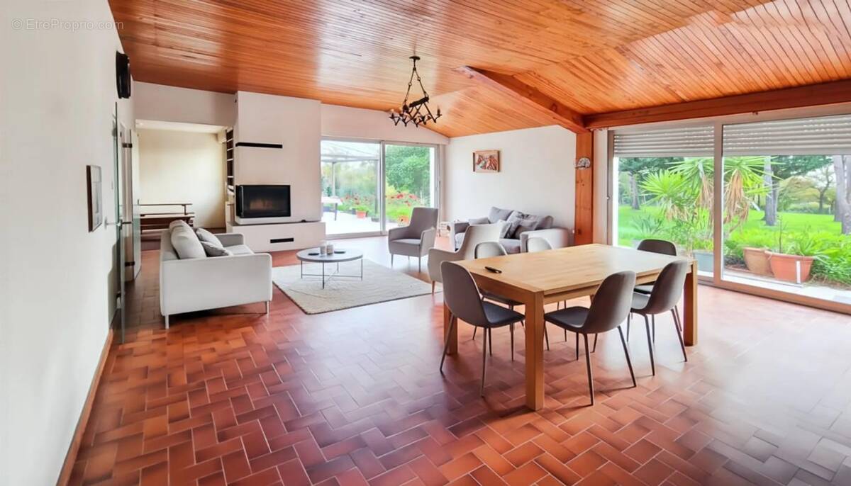 Maison à MAREUIL-SUR-LAY-DISSAIS