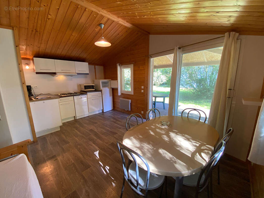 SAINT DENIS - INVESTISSEMENT LOCATIF - LOT de 5 Chalets 2 chambres - 32,69 m² - proche plage - photo 8