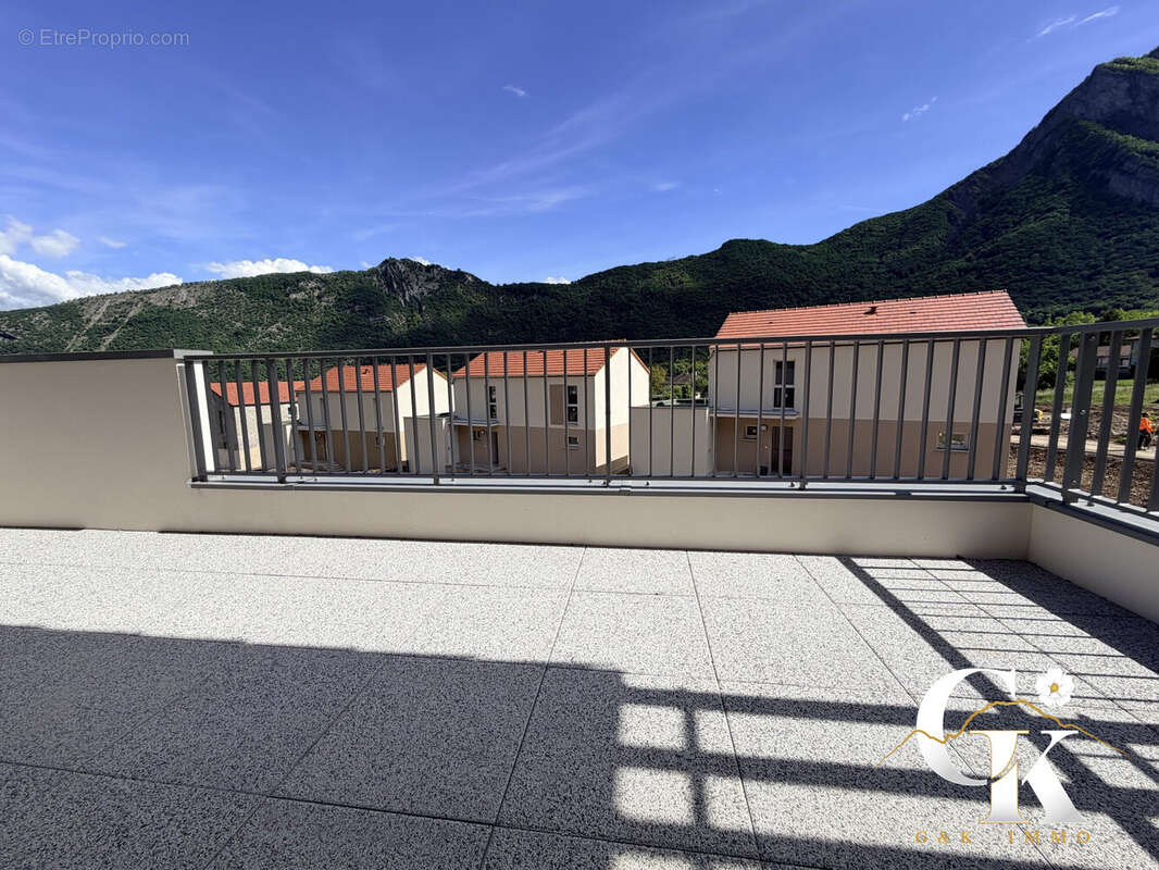 Appartement à SAINT-PAUL-DE-VARCES