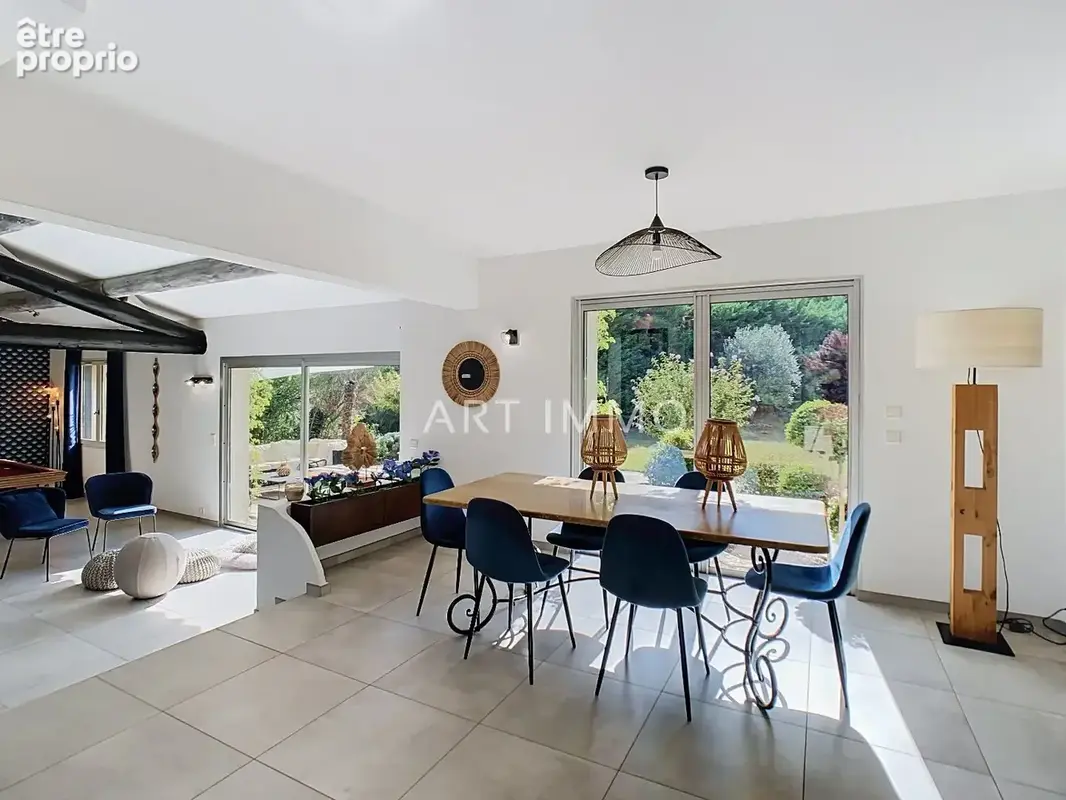 Propriete a maubec  villa de standing avec piscine et gîte indépendant - photo 9