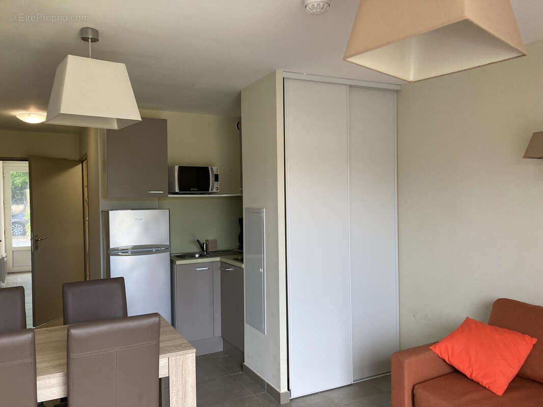 Placement immobilier - studio cabine - résidence cote canal - photo 8