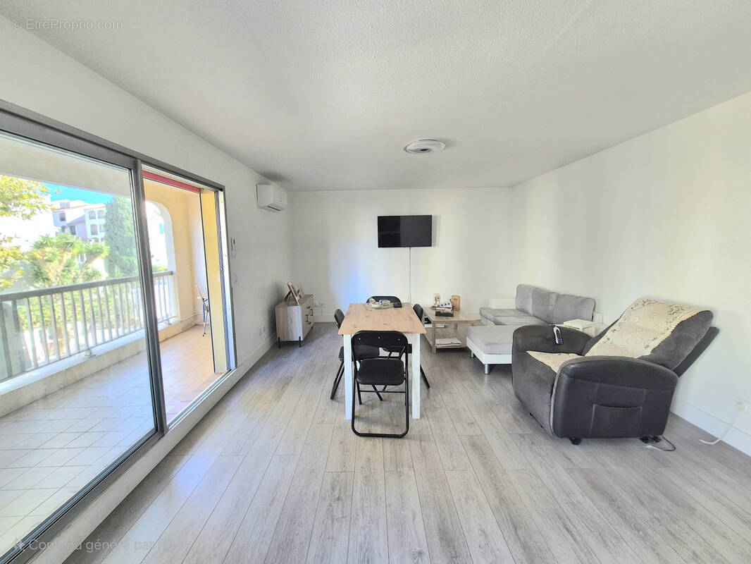 Appartement à HYERES