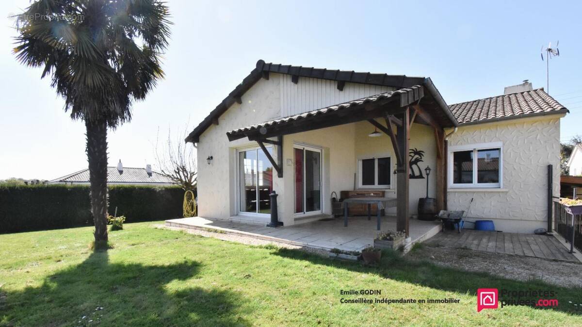 Maison à MAULEVRIER