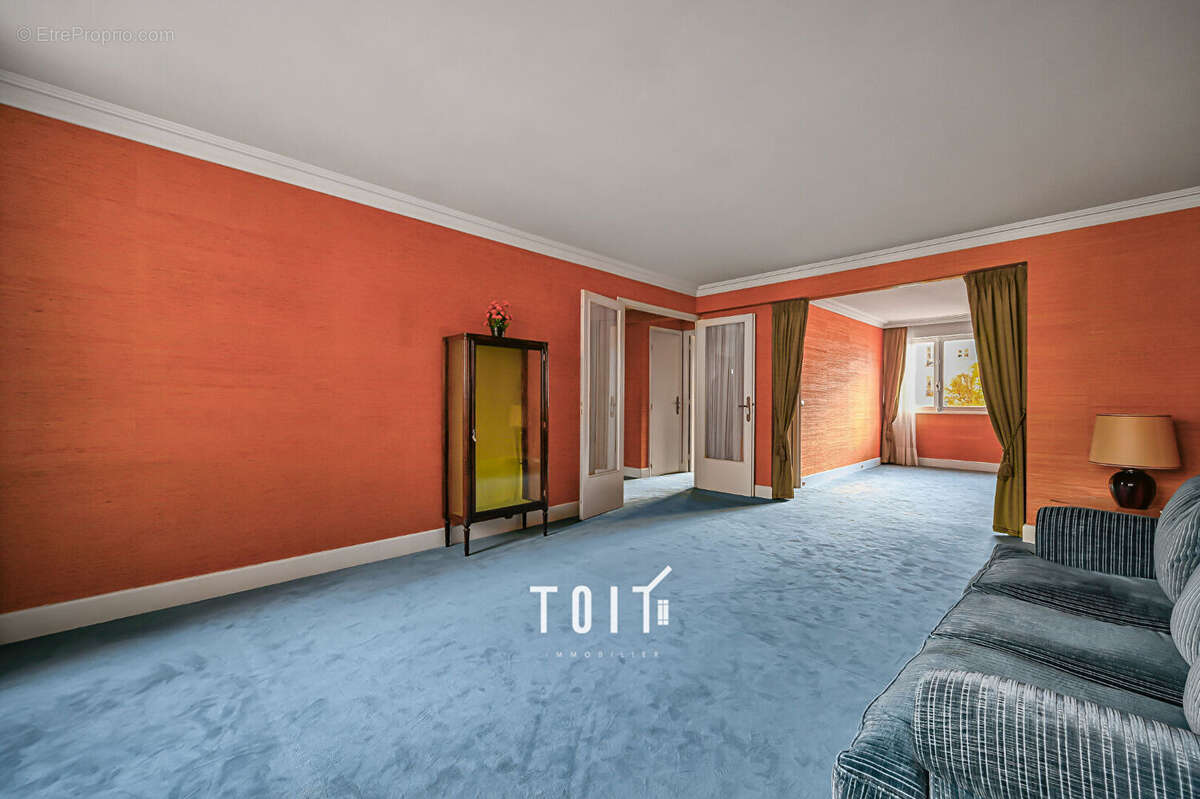 Appartement à PARIS-14E