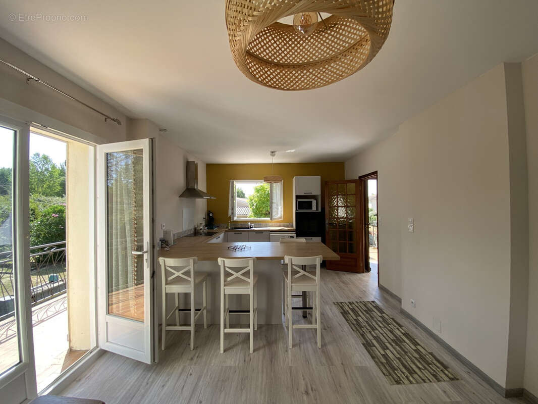 Ensemble immobilier composé de deux appartements T4   Grisolles - photo 6