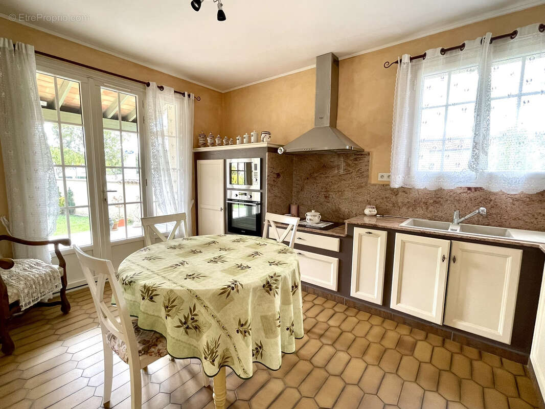 Maison à BOLLENE