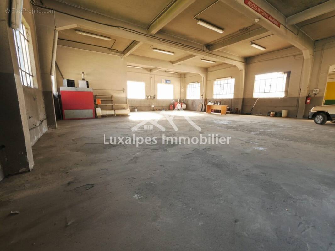 Commerce à LE GRAND-BORNAND