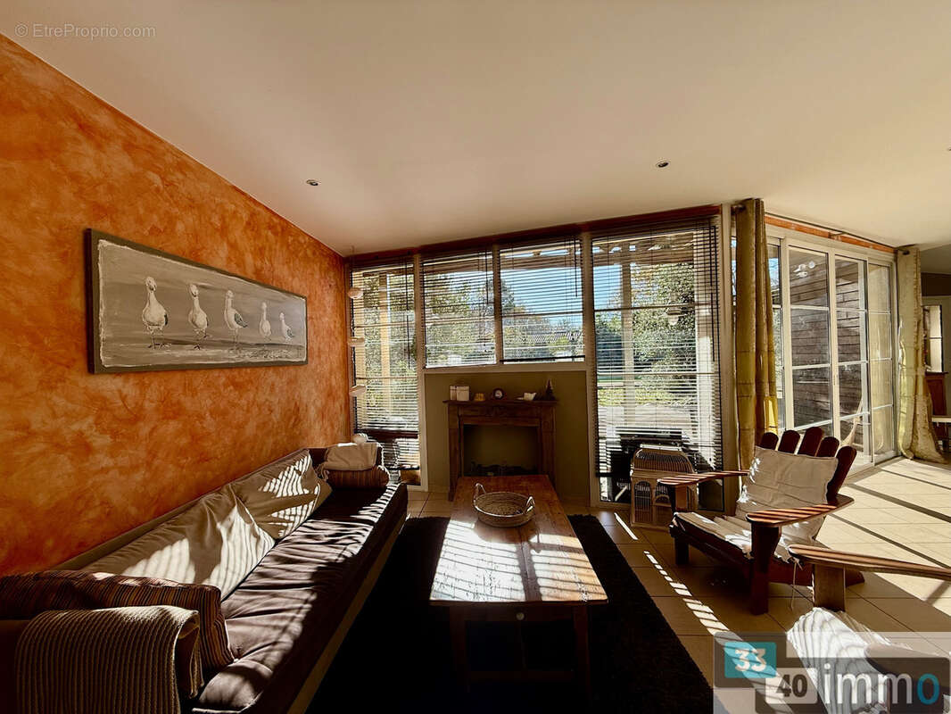 Maison d' architecte 235 m2 5 chambres a salles - photo 6