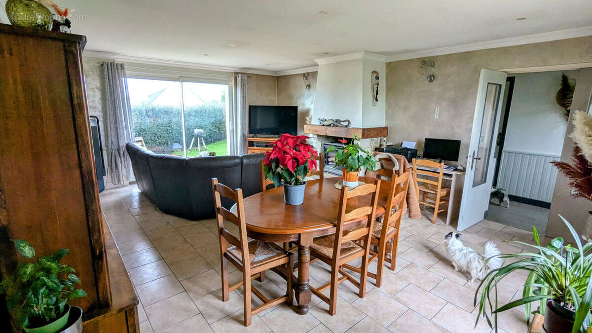 Maison à JOGANVILLE