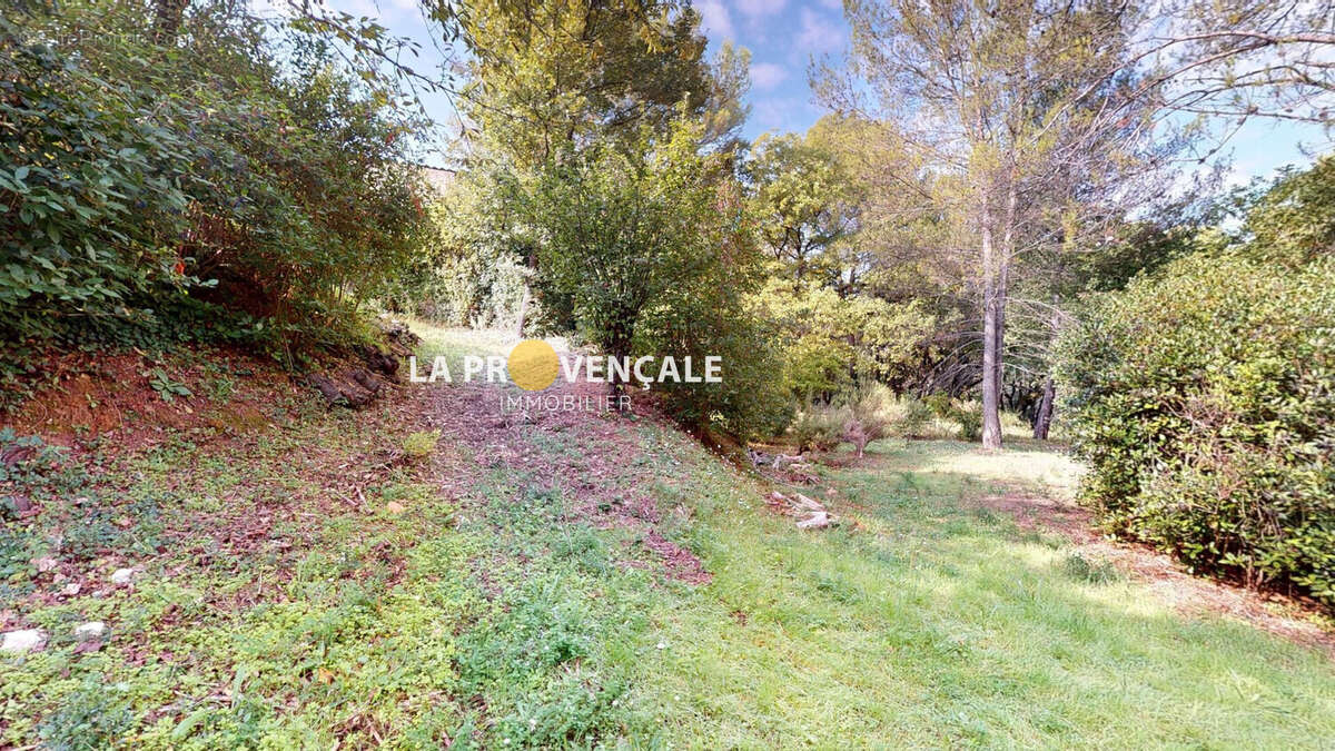 Maison à LA DESTROUSSE