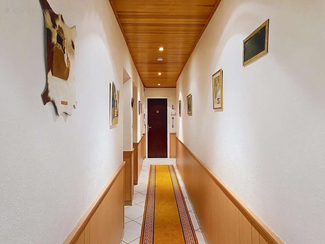 Photo 8 - Maison à VILLENEUVE-LA-COMPTAL