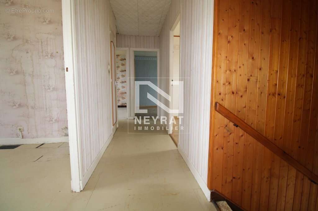 Maison 4 chambres , 2 garages - photo 15
