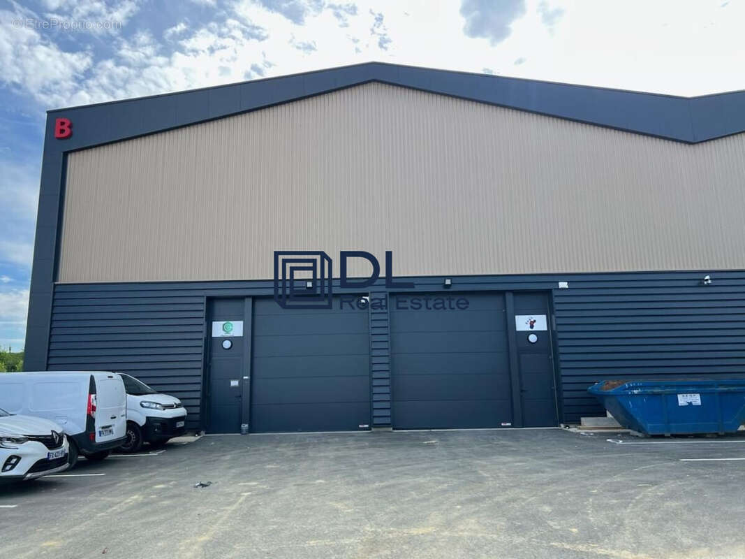 Commerce à MOISSY-CRAMAYEL