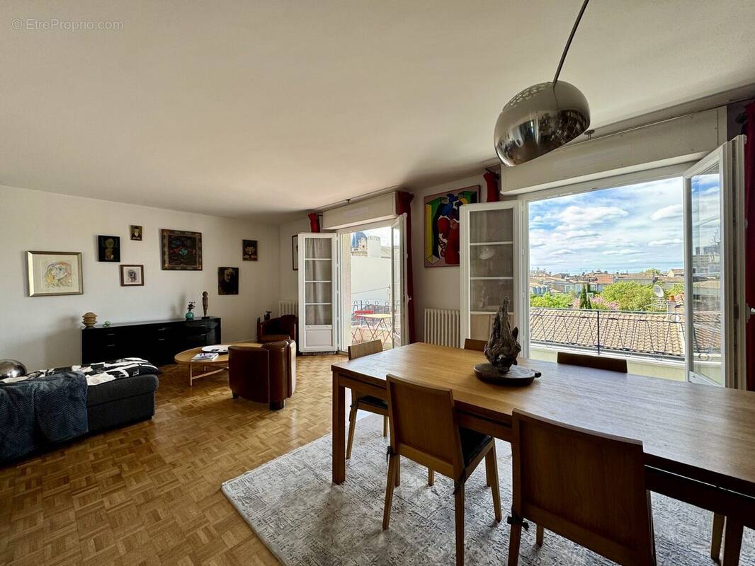 Appartement à BORDEAUX