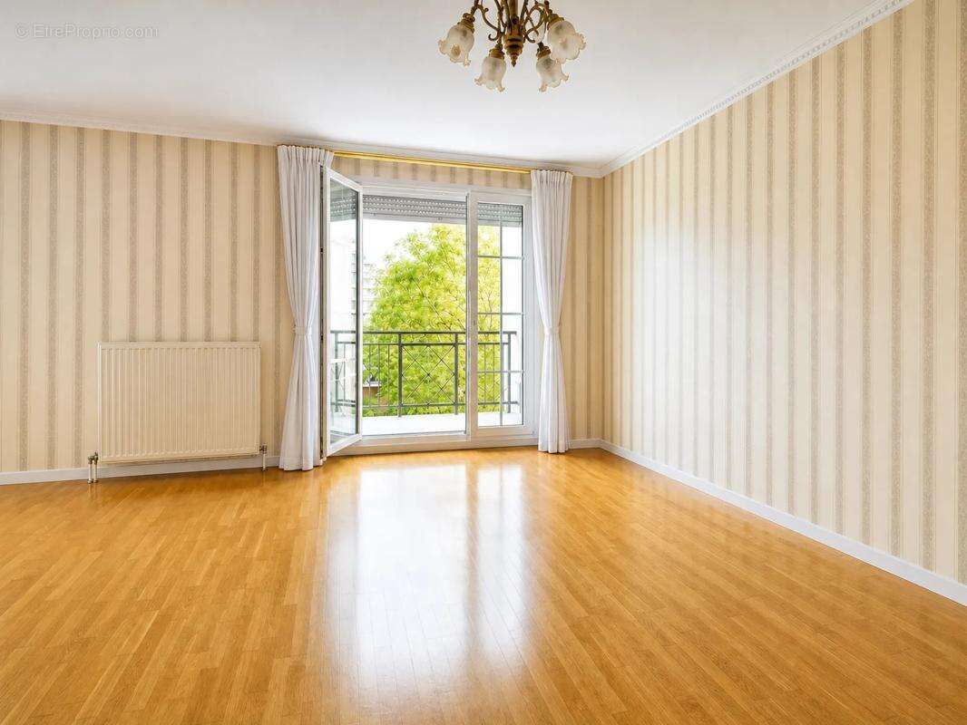 Appartement à NANTERRE