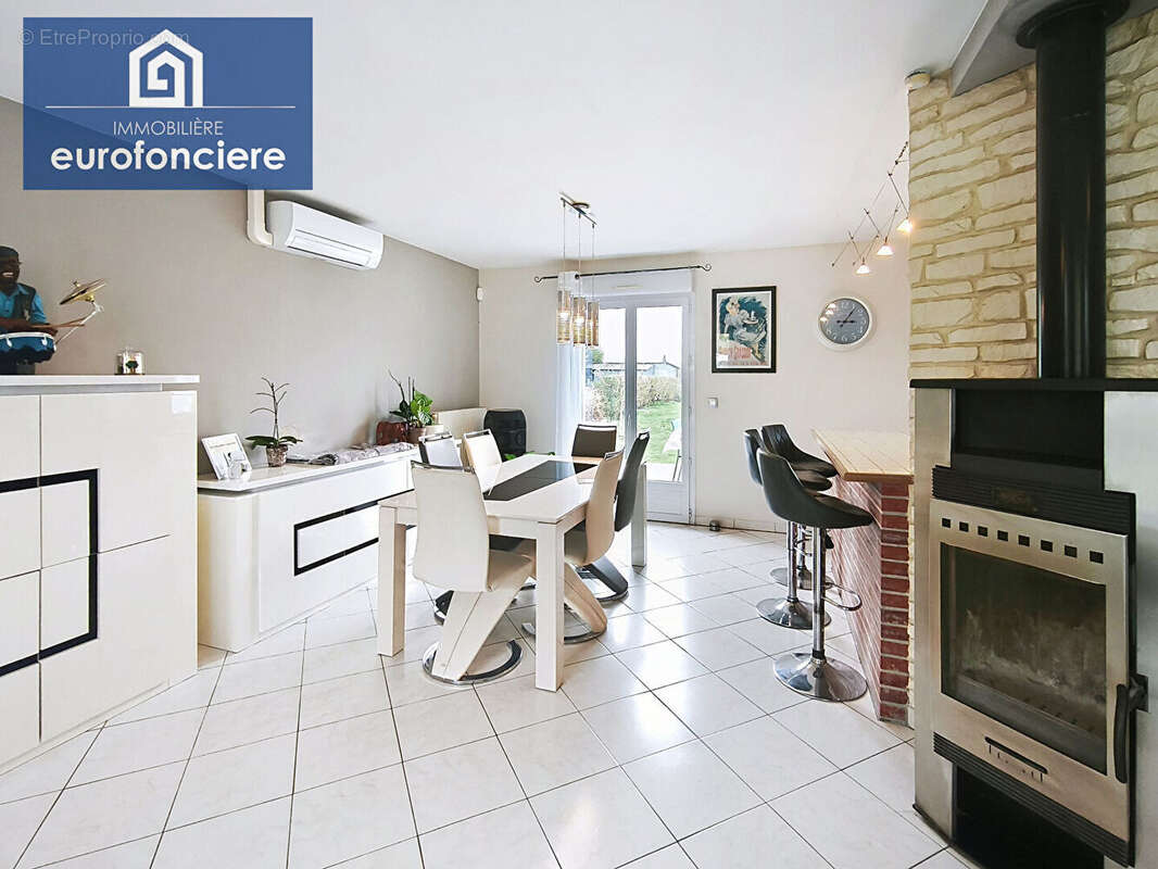 Maison à SAINT-THIBAULT