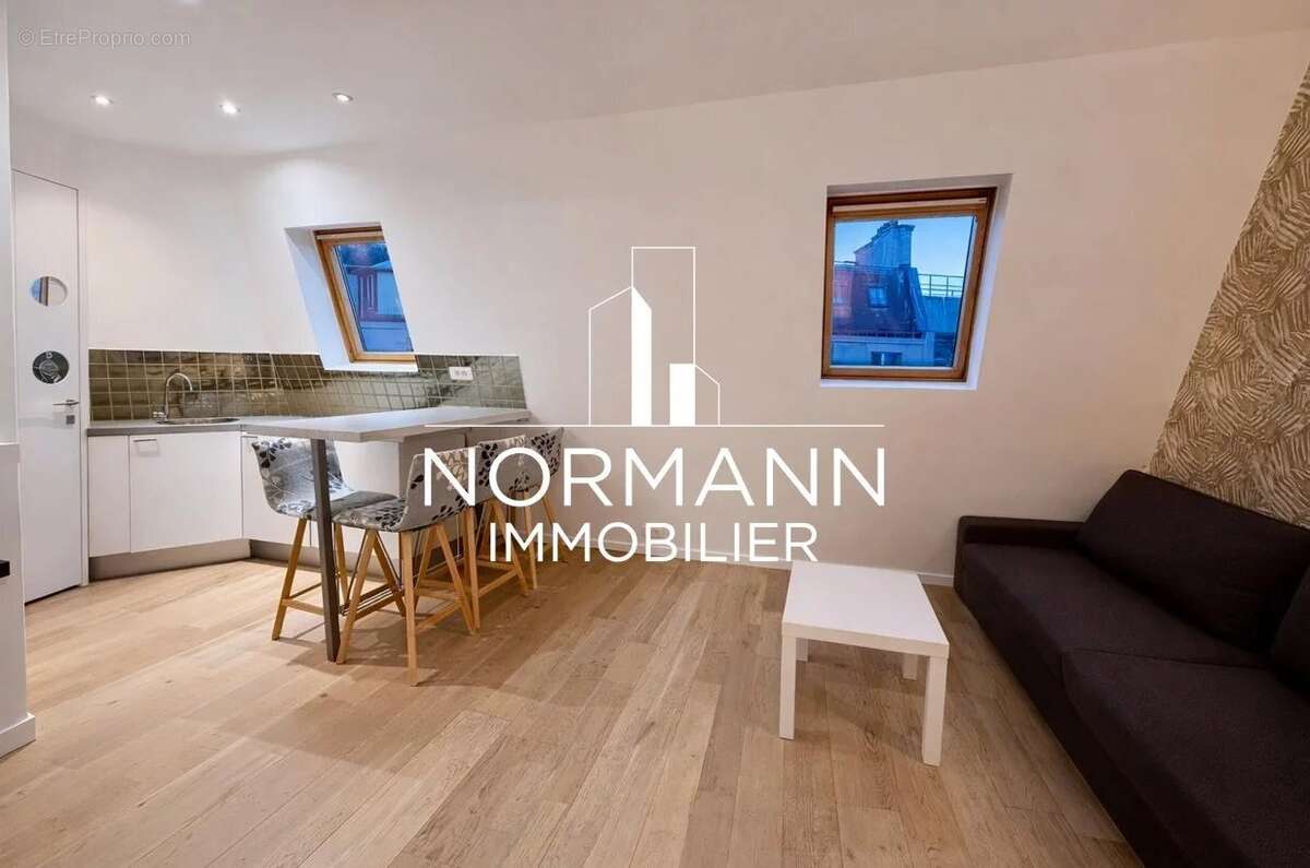 Appartement à PARIS-17E