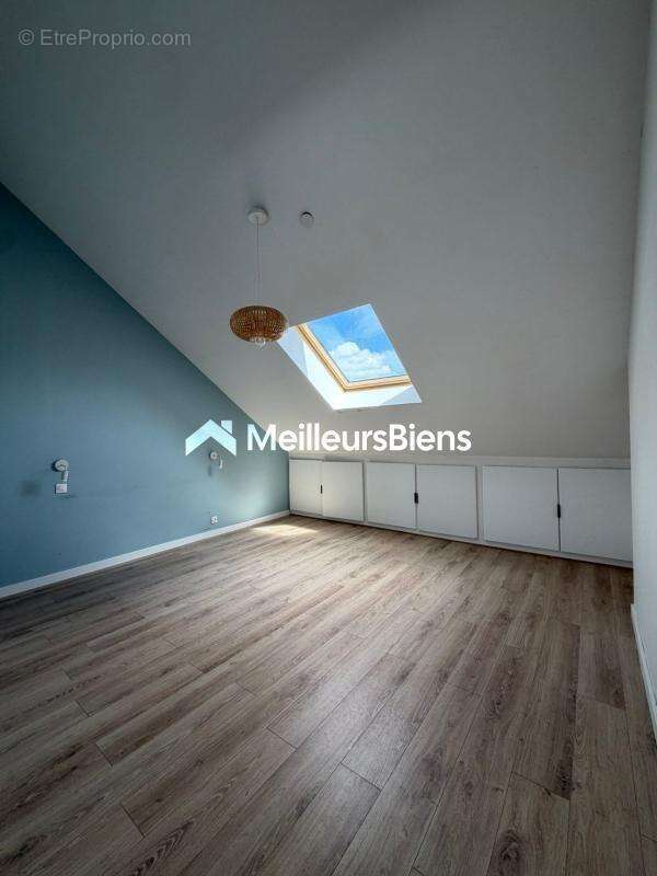 Belle maison de ville mitoyenne renovee 4 chambres jardin - photo 5