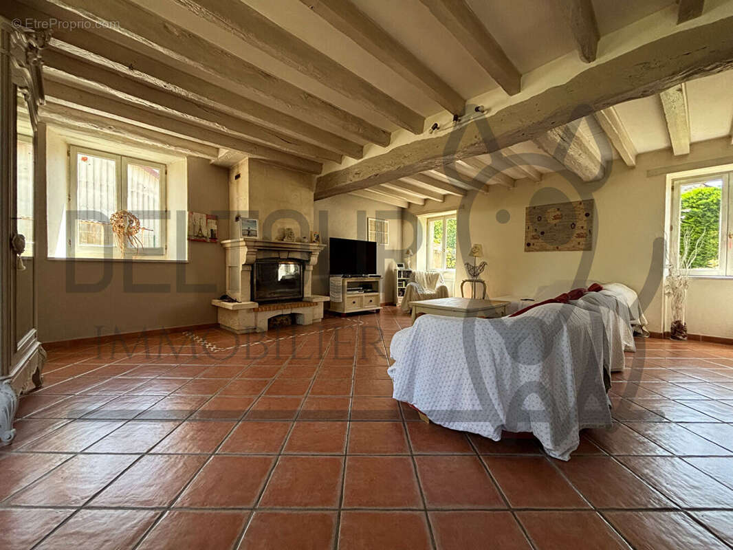Maison à COULOMMIERS