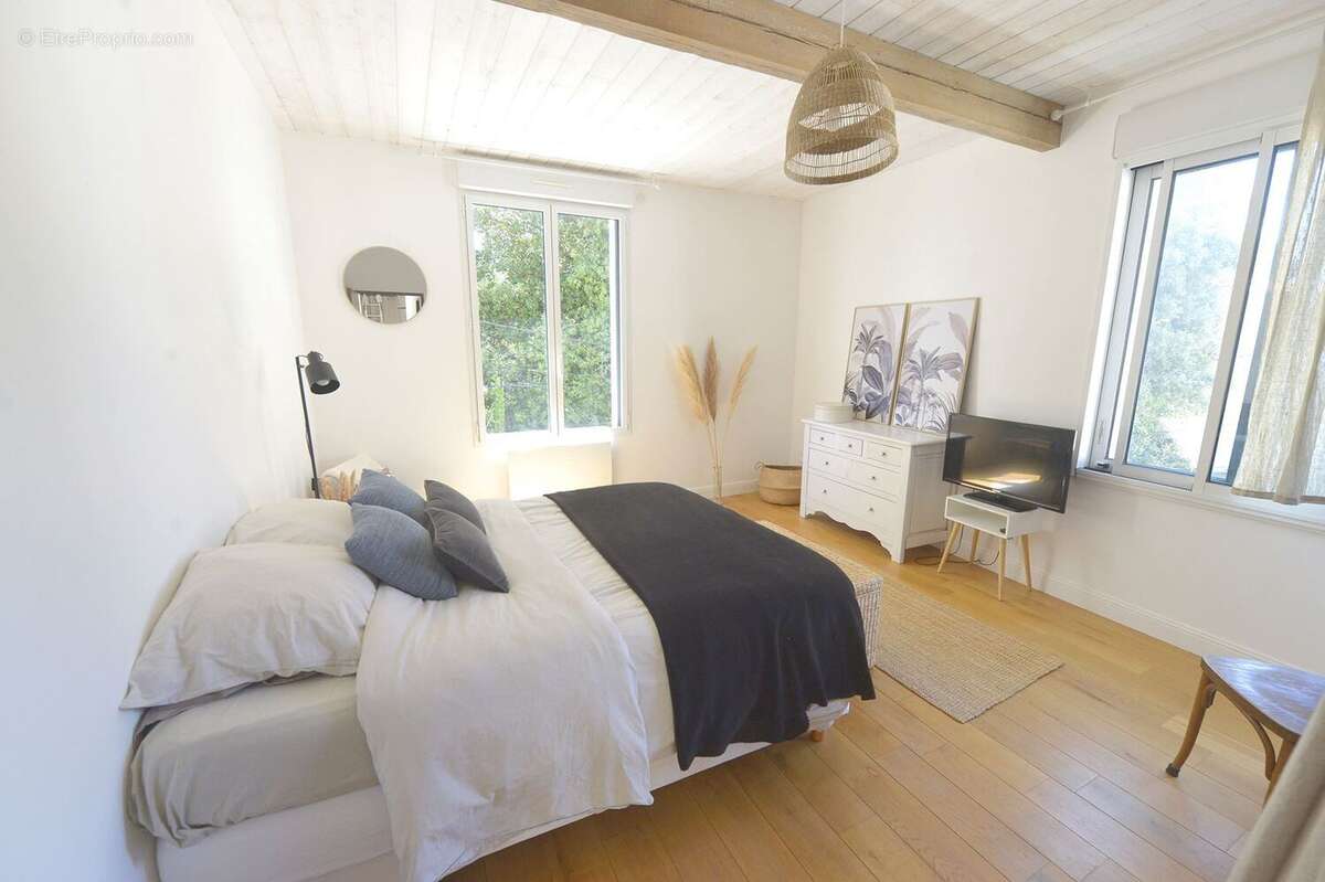 Maison à SAINT-GEORGES-DE-DIDONNE