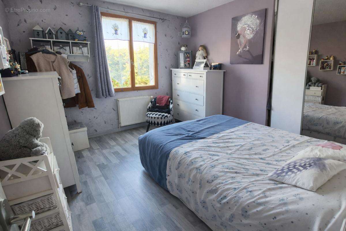 Maison à LA SUZE-SUR-SARTHE