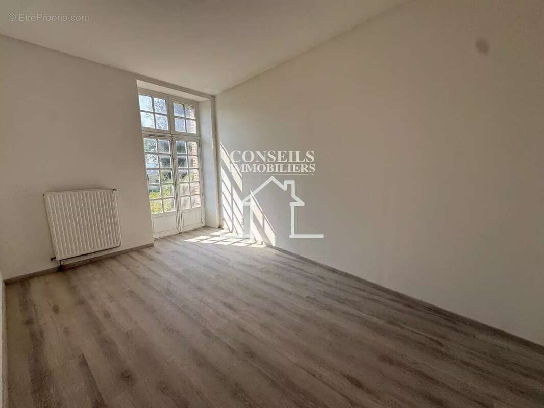 Appartement à JOIGNY