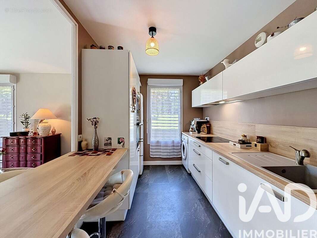 Photo 5 - Appartement à L'ISLE-D'ABEAU
