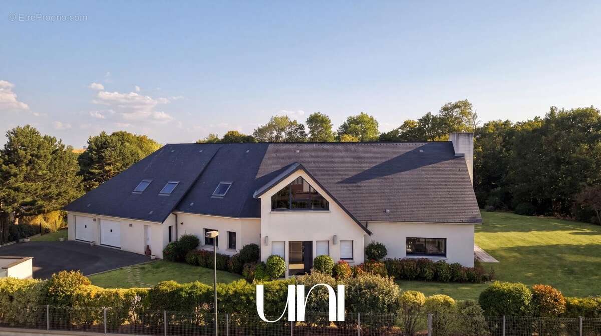 Maison 8 pièces de 295m2 avec piscine - BIÉVILLE-BEUVILLE - photo 7