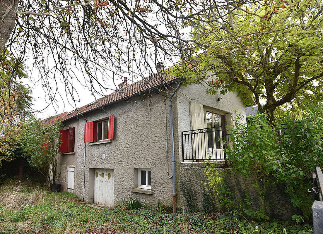 Maison à TREZELLES