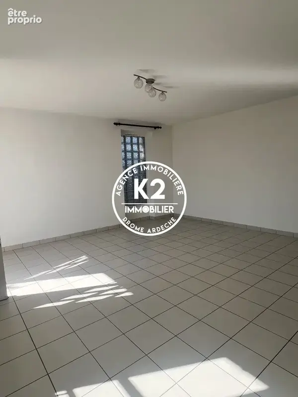 Appartement 4 pièces 108 m² à vendre à Montelimar (26200) - photo 7
