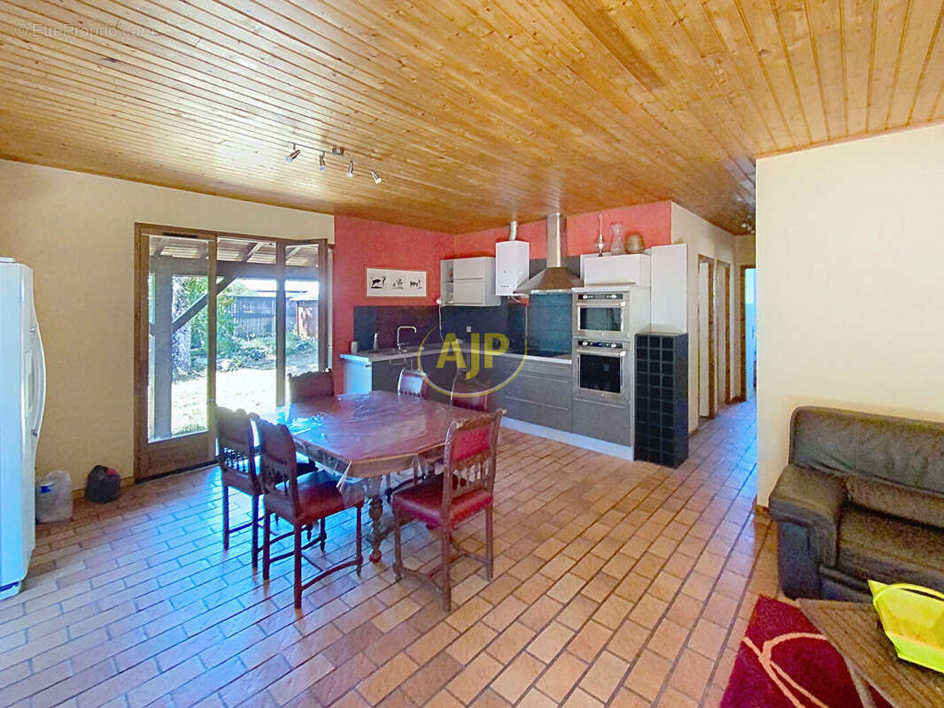 Maison T4 à deux pas du lac !! - photo 8