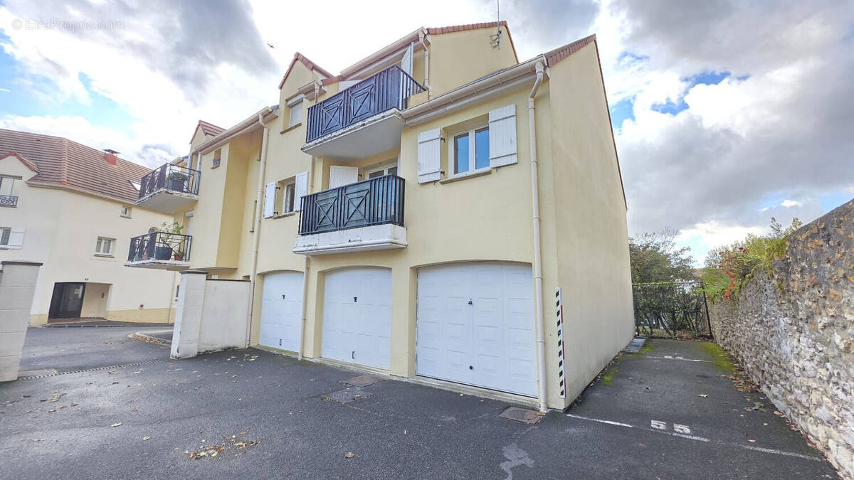 Appartement à ROISSY-EN-FRANCE