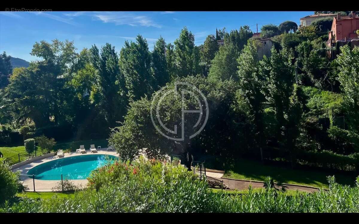 Appartement à MANDELIEU-LA-NAPOULE