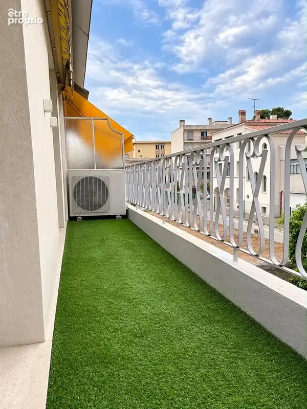 EN EXCLUSIVITÉ   Très bel appartement 5 pièces de 120 m² en dernier étage, lumineux et doté de beaux volumes !  - photo 17