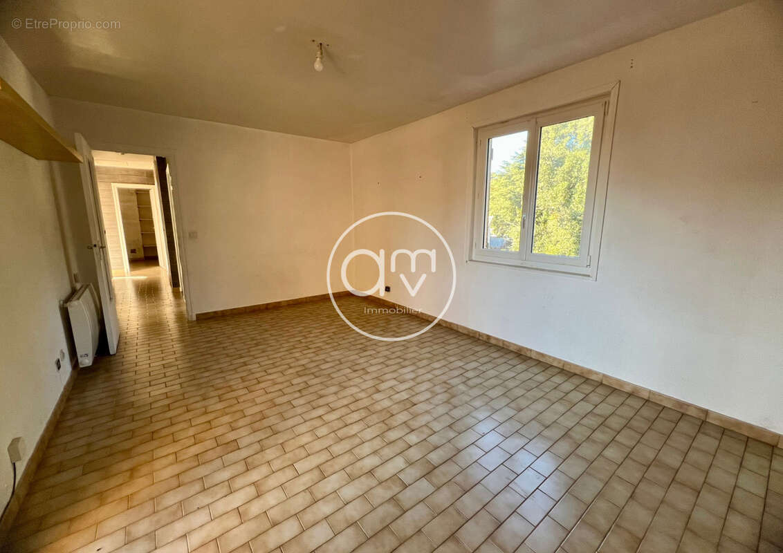 Appartement à LA LONDE-LES-MAURES