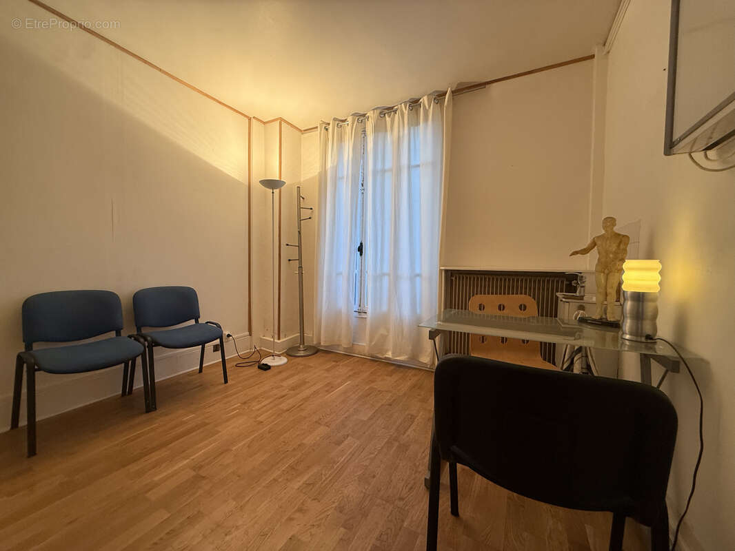 Autre à AULNAY-SOUS-BOIS