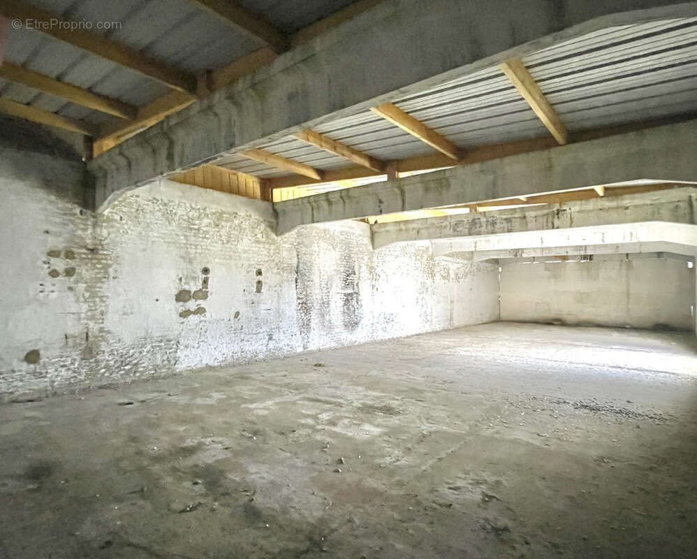 Commerce à SAINT-QUENTIN