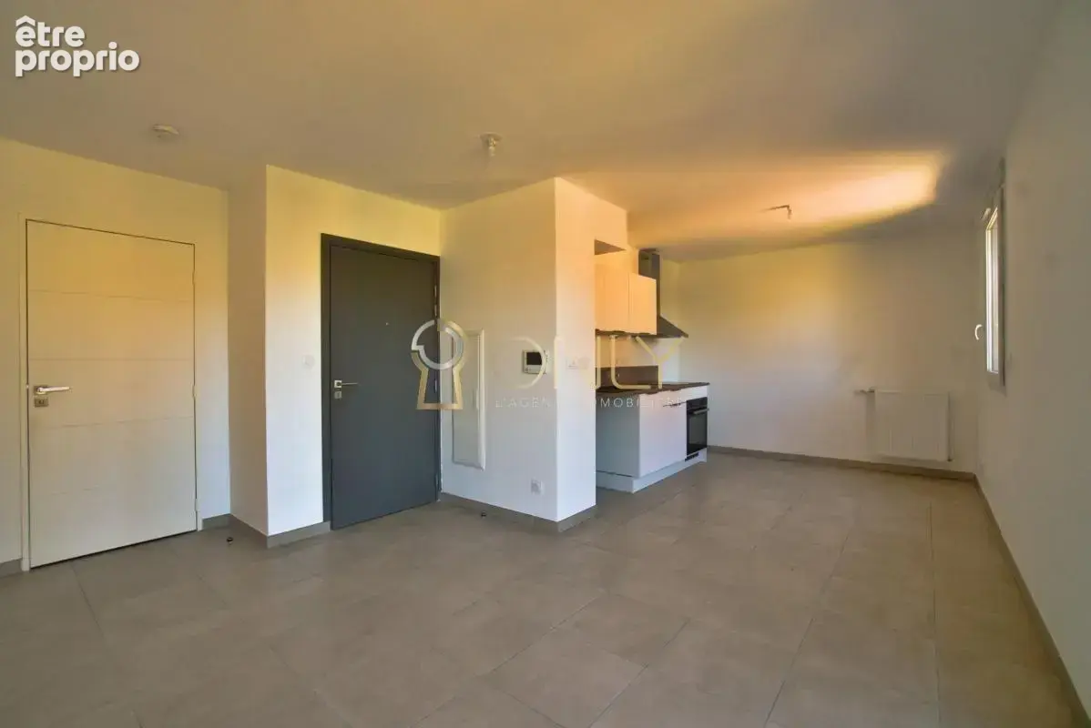 Quincieux- Appartement T2 - Centre Village - photo 4