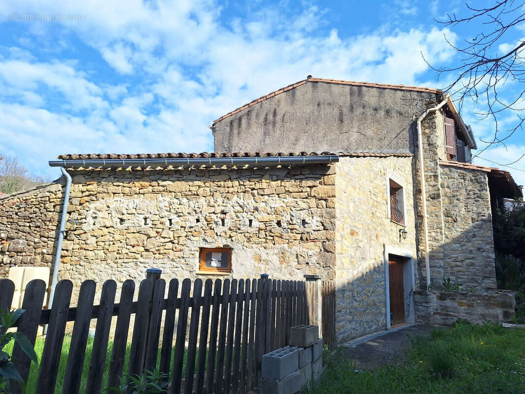 Maison à ANTUGNAC