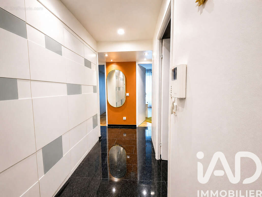 Photo 2 - Appartement à GARGES-LES-GONESSE