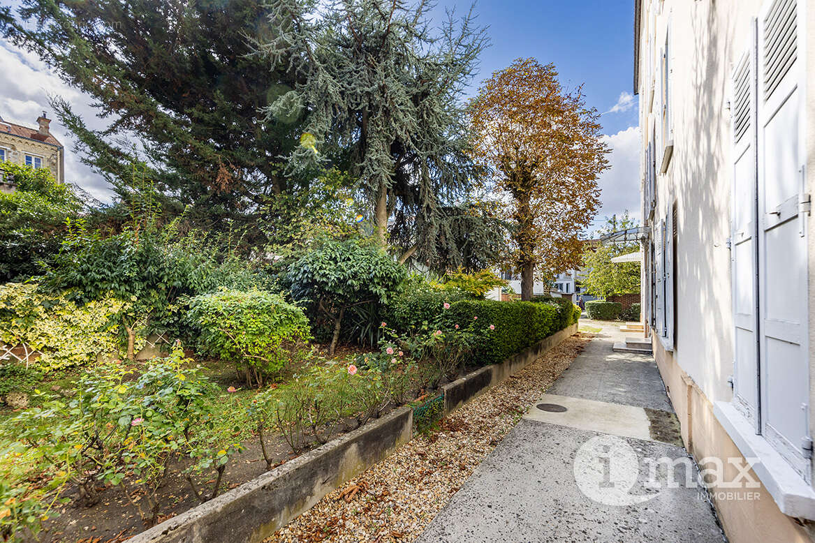 Appartement à BOIS-COLOMBES