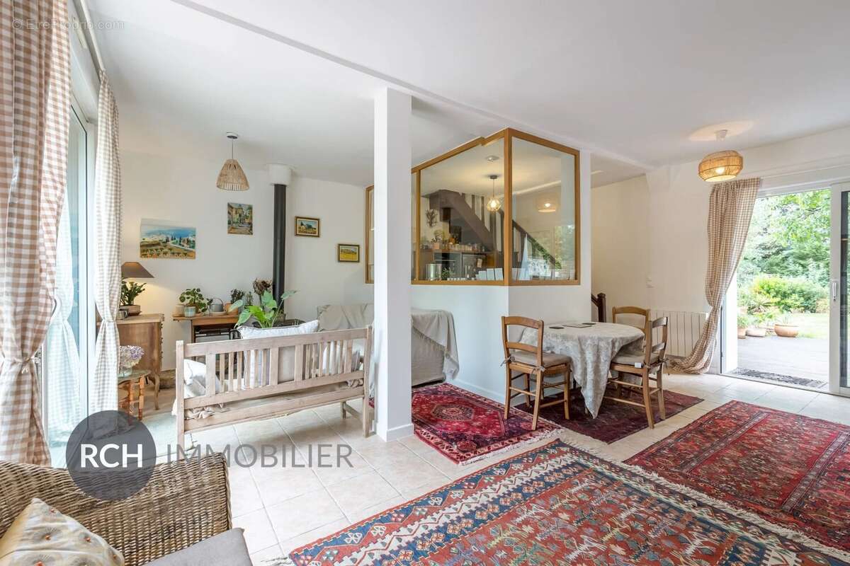 Maison à MONTFORT-L'AMAURY
