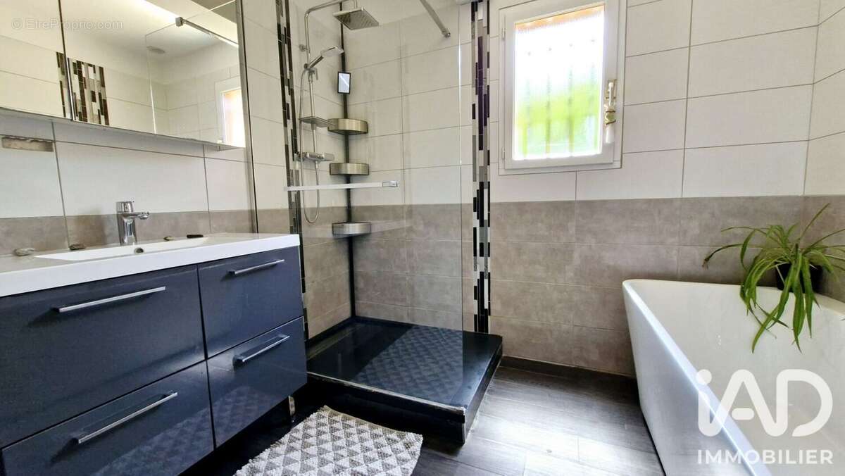 Maison 121 m² à Jouy  - photo 9